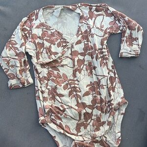 Kate Quinn Floral Kimono-Style Baby Onesie - Cream & Dusty Rose